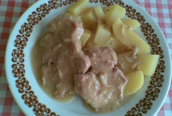 Česnekové plátky se slaninou