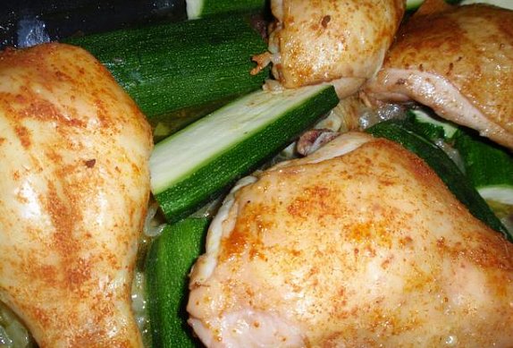 Tandoori kuře s cuketou