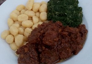 Hovězí kostky na špeku Hovězí kostky na špeku